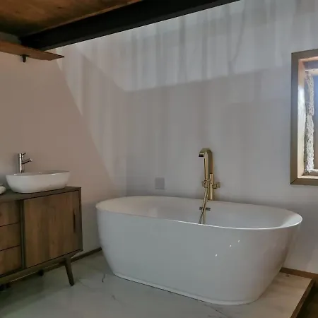 Quinta De Carvalho, Carvalho, Celorico De Nyaraló