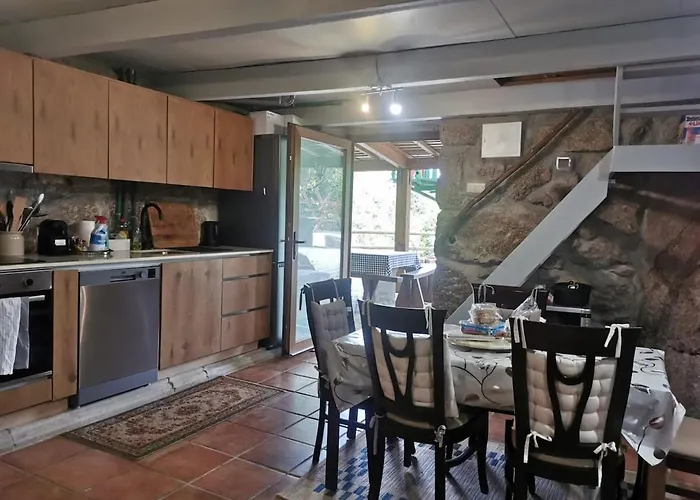 Quinta De Carvalho, Carvalho, Celorico De