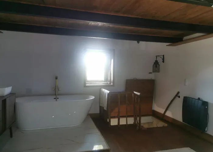 Quinta De Carvalho, Carvalho, Celorico De * Basto