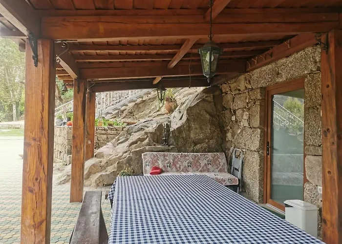 Quinta De Carvalho, Carvalho, Celorico De Feriehus Basto