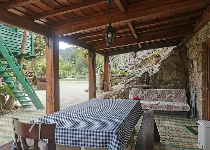 Quinta De Carvalho, Carvalho, Celorico De * Basto